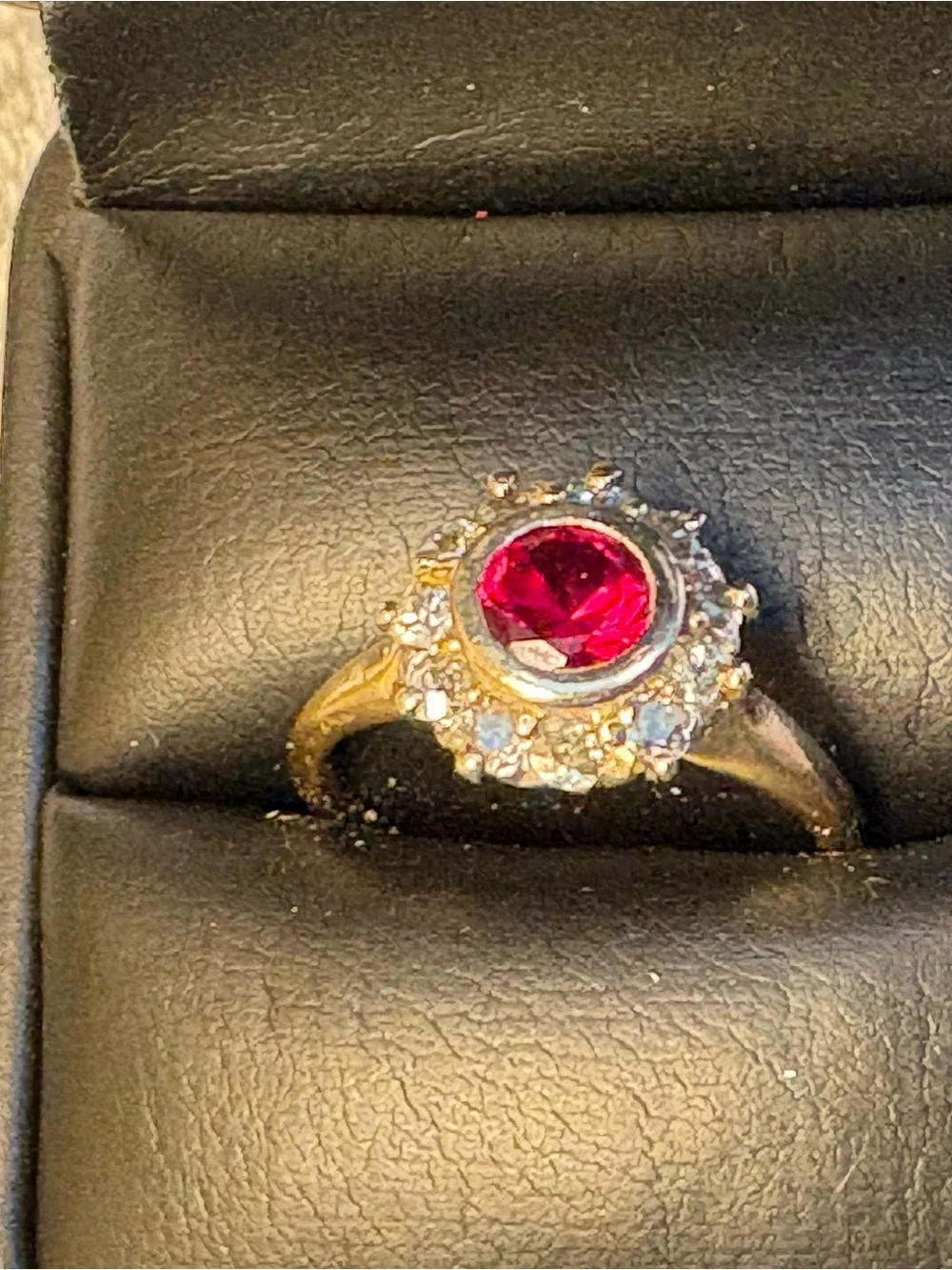 Antique 14K Yellow Gold Synthetic Ruby and Diamond Ring Sz 7